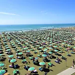 Beachfront Modern Flat With Sea View Apartment Bibione