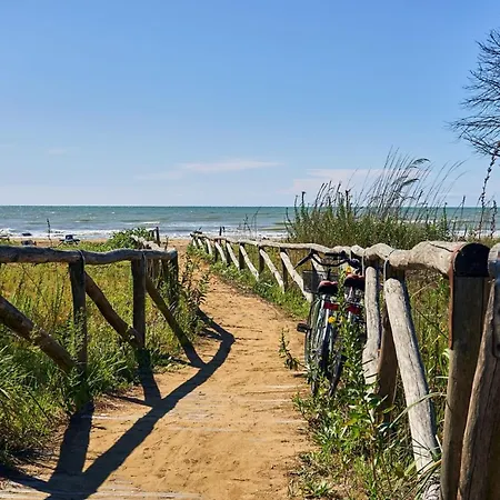 Beachfront Modern Flat With Sea View Lejlighed Bibione