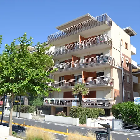 Beachfront Modern Flat With Sea View Appartement *