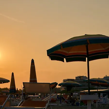 Daire Beachfront Modern Flat With Sea View